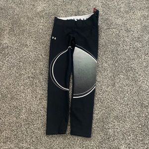 Under Armour Women’s compression leggings!! Brand